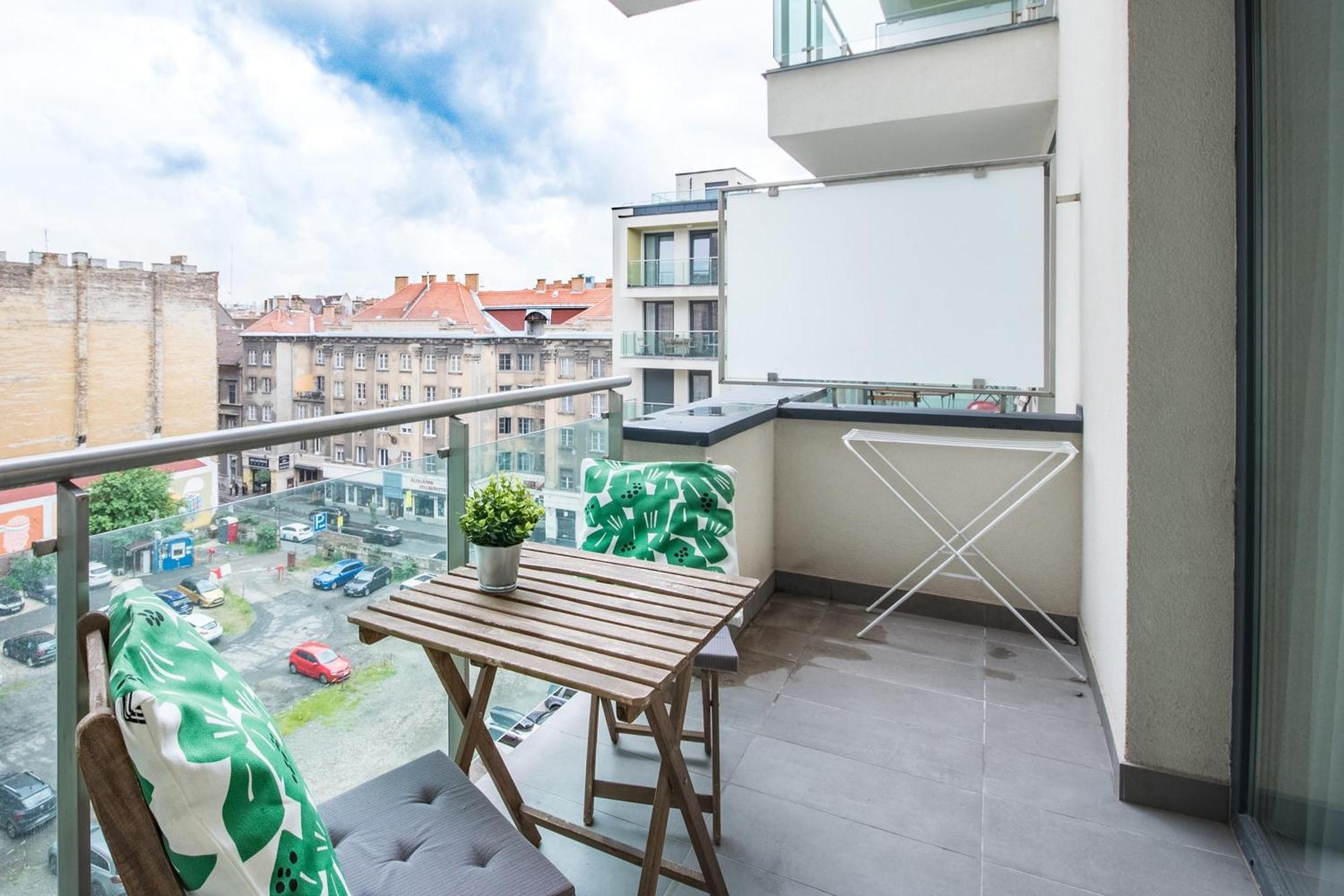 Very Central - Free Parking - Balcony Boedapest Buitenkant foto